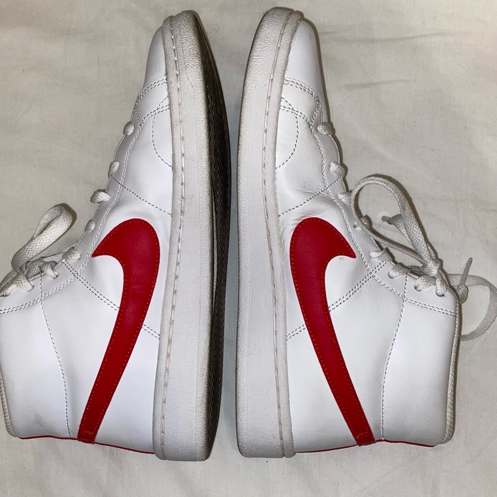 Womens NIKE Court Royale 2 High Top Sneaker